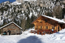 Kaserill Alm