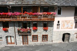 B&B + Ferienwohnungen Trois Couronnes