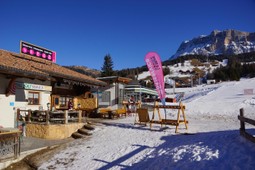 Ski rental La Munt
