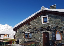 Mountain hut La Roisette