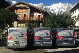 Car hire with driver Airport Transfers