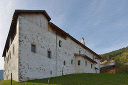 Ferienwohnungen auf dem Bauernhof Ansitz Schloss Gravetsch