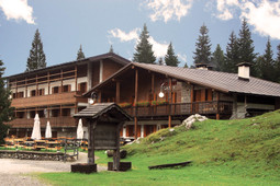Mountain Hut-Hotel Tita Piaz