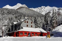 Mountain hut with rooms Divisione Julia