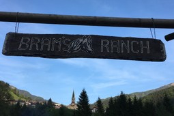 Riding farm Bram's Ranch