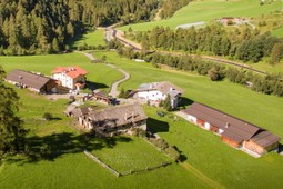 B&B + Ferienwohnungen auf dem Bauernhof Ausserglieshof-Theiner