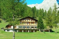 Mountain Hut-Hotel Flora Alpina