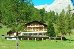 Hütten-Hotel Flora Alpina
