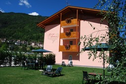 ARNICA Hotel Garni & Appartamenti