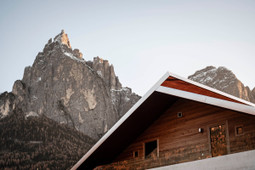 La Paula Apartments & Suites