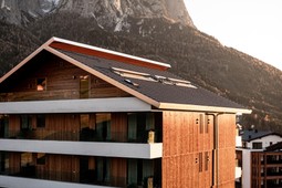 La Paula Apartments & Suites