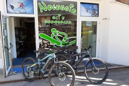 Noleggio sci Dosso