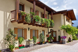 Farmhouse apartments Prà Sec'