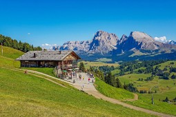 Mountain hut Tschötsch Alm
