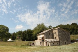 B&B + Appartamenti in agriturismo Malga Riondera