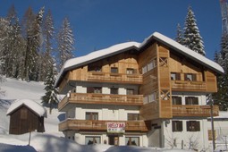 Hütten-Hotel Remauro