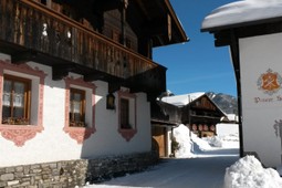 B&B + Ferienwohnungen Schlossar Haus