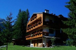 B&B + Ferienwohnungen Cordella