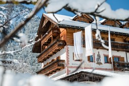 Kristallhotel Corona - La Magia dei Cristalli