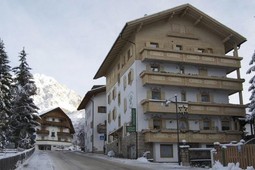 Garni-Hotel Genziana