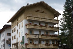 Garni-Hotel Genziana