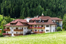 Garni + Residence Stella