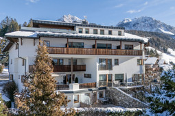 PLAN DE CORONES apartments