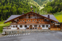 B&B + Ferienwohnungen auf dem Bauernhof Schmiedhof