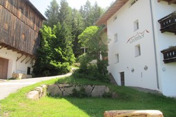 Farmhouse B&B + Apartments Grotthof