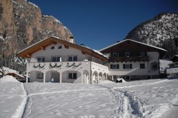 Apartments Cësa Helene