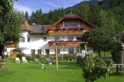 B&B + Ferienwohnungen auf dem Bauernhof Mair am Hof