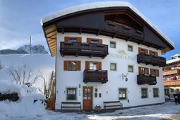 Apartments Bachlaufen Haus