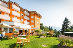 NatureBio Hotel Elite