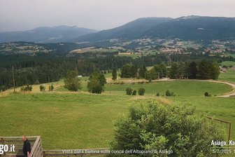 Webcam von Kaberlaba in Richtung der Hochebene der Sieben Gemeinden