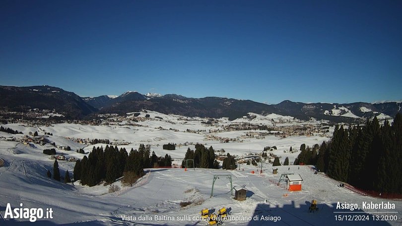 Webcam dal monte Kaberlaba verso Asiago e Camporovere