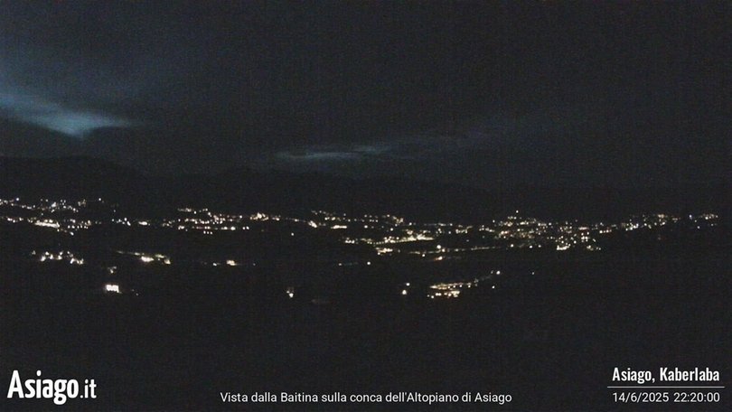 Webcam vom Berg Kaberlaba in Richtung Asiago und Camporovere