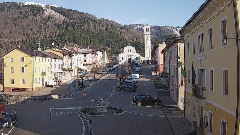 Webcam sulla Piazza di Foza sull'Altopiano di Asiago