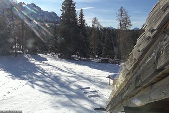 Webcam verso il gruppo del Catinaccio e il Latemar