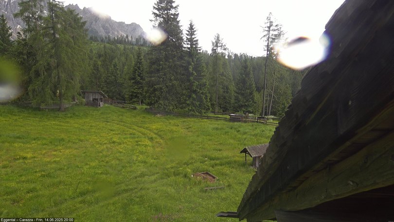 Webcam verso il gruppo del Catinaccio e il Latemar