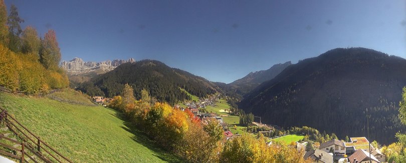 Webcam mit Blick auf das Dorf Welschnofen im Eggental