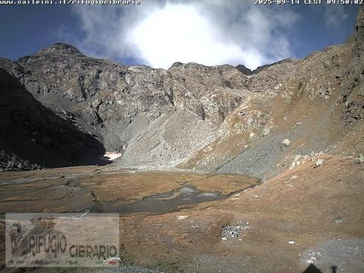 Webcam from the Luigi Cibrario Refuge on the Peraciaval basin