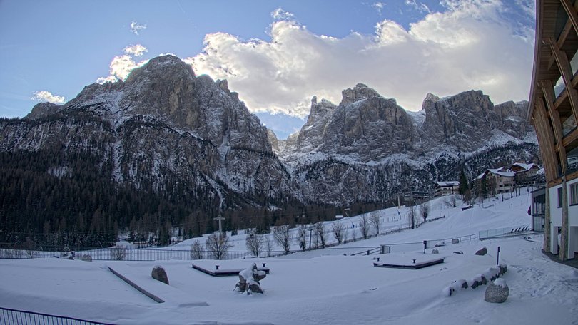 Webcam from Colfosco towards the Sella group