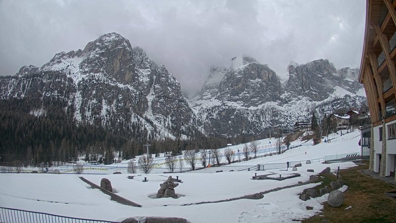 Webcam from Colfosco towards the Sella group