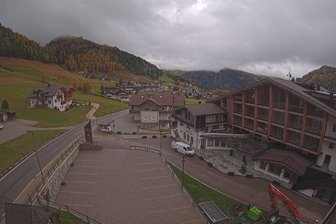 Webcam from Colfosco towards the Sassongher