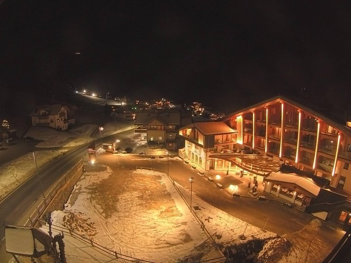 Webcam from Colfosco towards the Sassongher