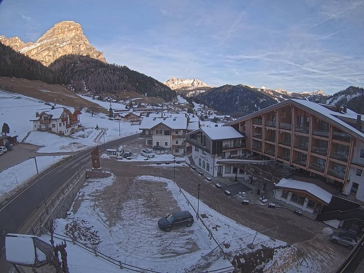 Webcam da Colfosco verso il Sassongher