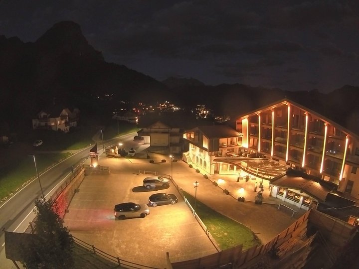 Webcam da Colfosco verso il Sassongher