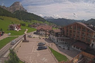 Webcam from Colfosco towards the Sassongher