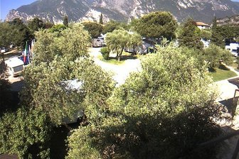Webcam des CamperStopTorbole in Richtung Monte Brione