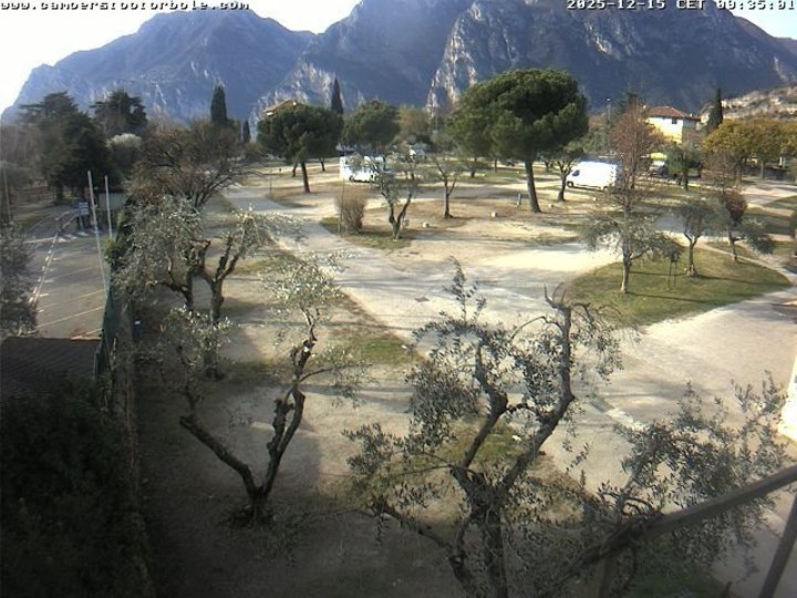 Webcam del CamperStopTorbole verso il Monte Brione